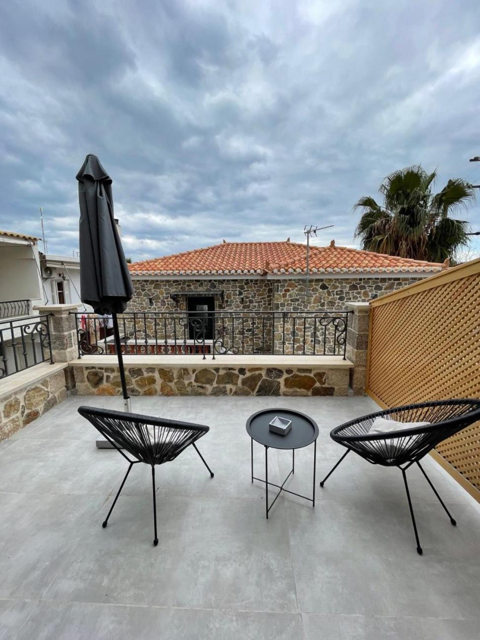 Trocadero Luxury Suites Ermioni Exterior foto